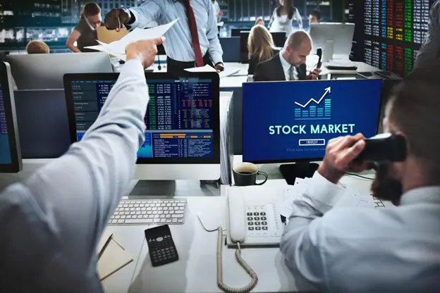 London Stocks Climb Despite Trump Tariff Drama