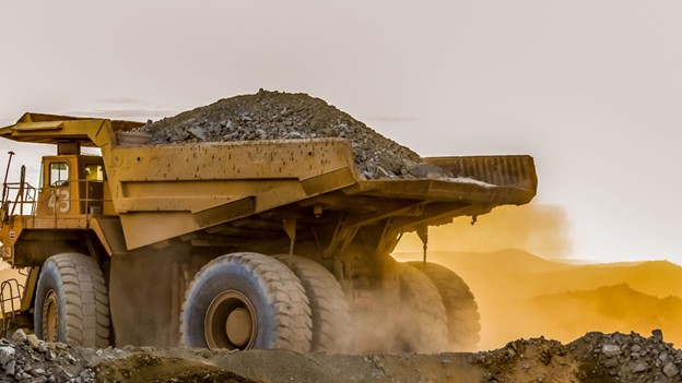 Pinnacle Silver & Gold Attracts Buy Rating
